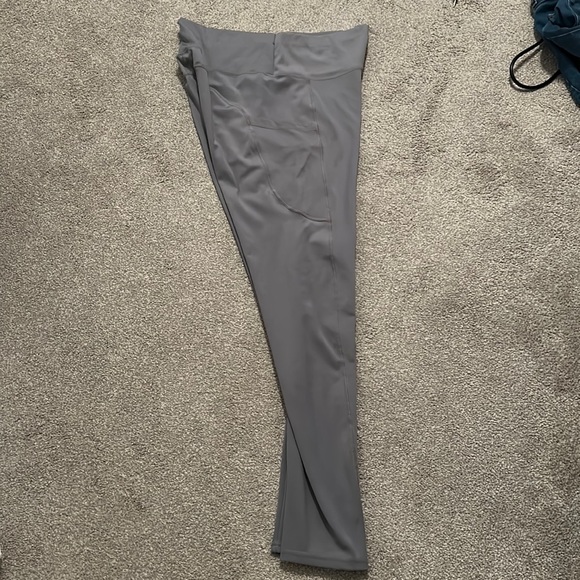 Grey leggings - Picture 2 of 4